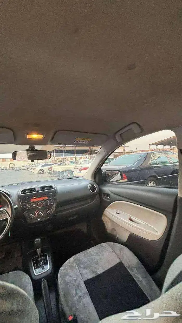 ميتسوبيشي اتراج 2022 خليجي داخلية مخمل