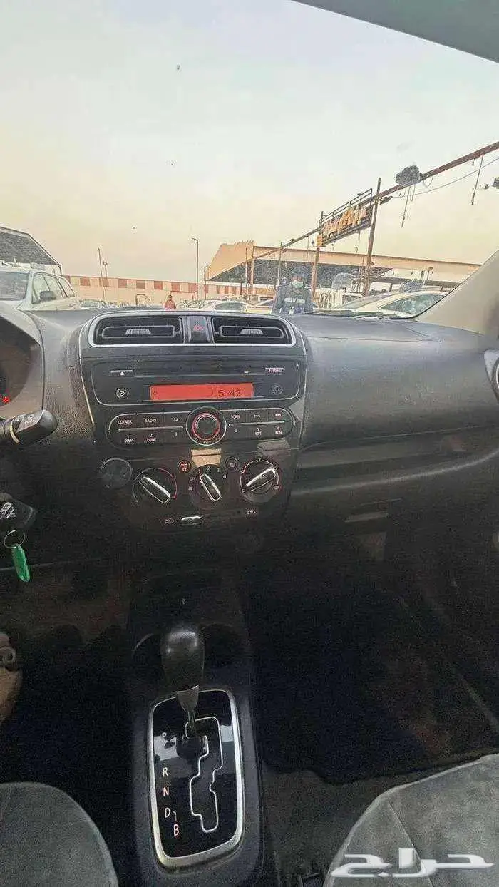 ميتسوبيشي اتراج 2022 خليجي داخلية مخمل