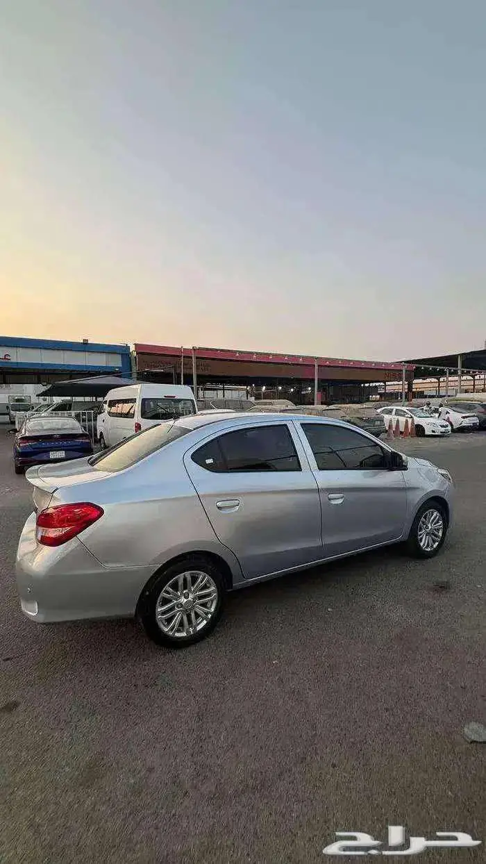 ميتسوبيشي اتراج 2022 خليجي داخلية مخمل