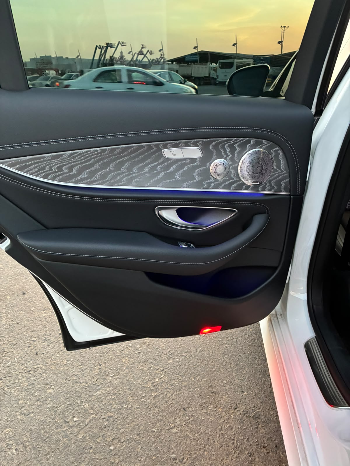 مرسيدس E350 فل كامل بانوراما 2021 بدي وكالة