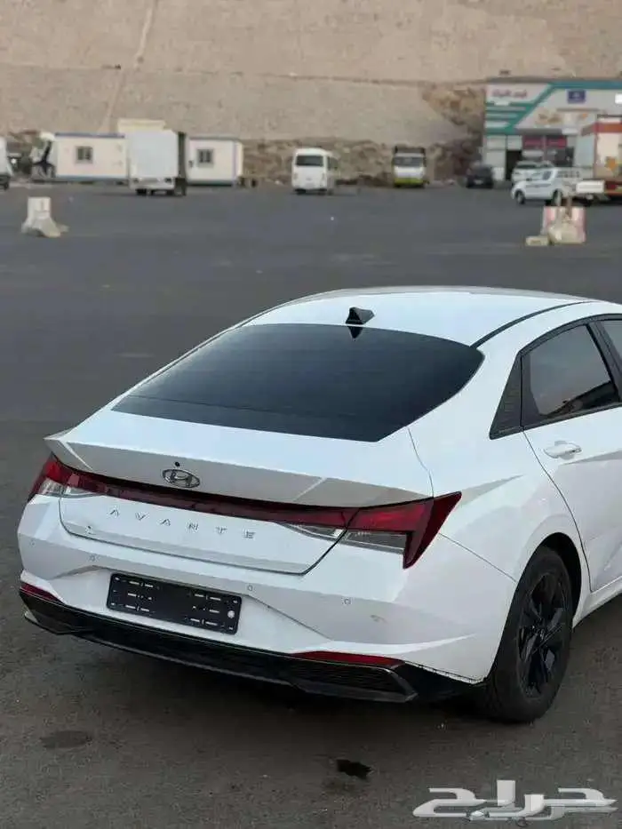 هيواندي افانتي هايبرد 2021