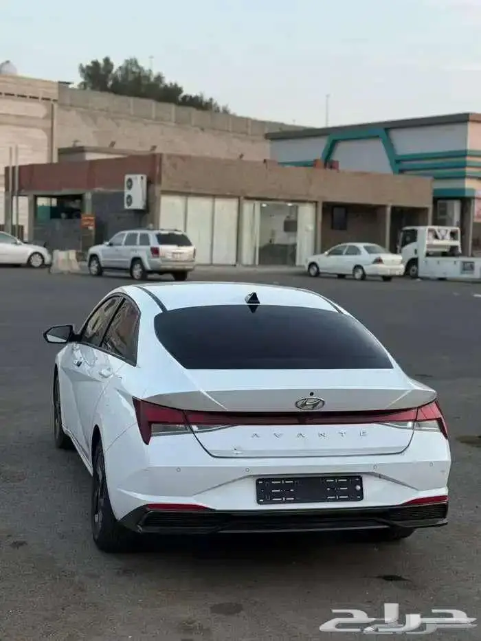 هيواندي افانتي هايبرد 2021
