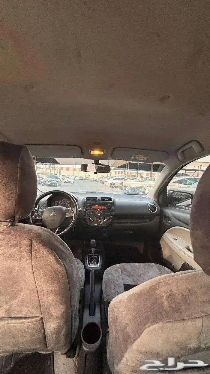 ميتسوبيشي اتراج 2022 خليجي داخلية مخمل