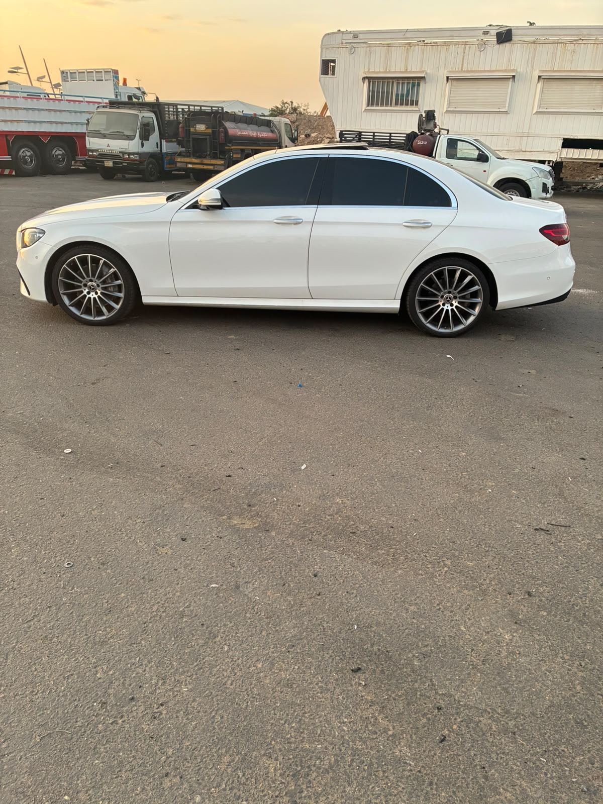 مرسيدس E350 فل كامل بانوراما 2021 بدي وكالة
