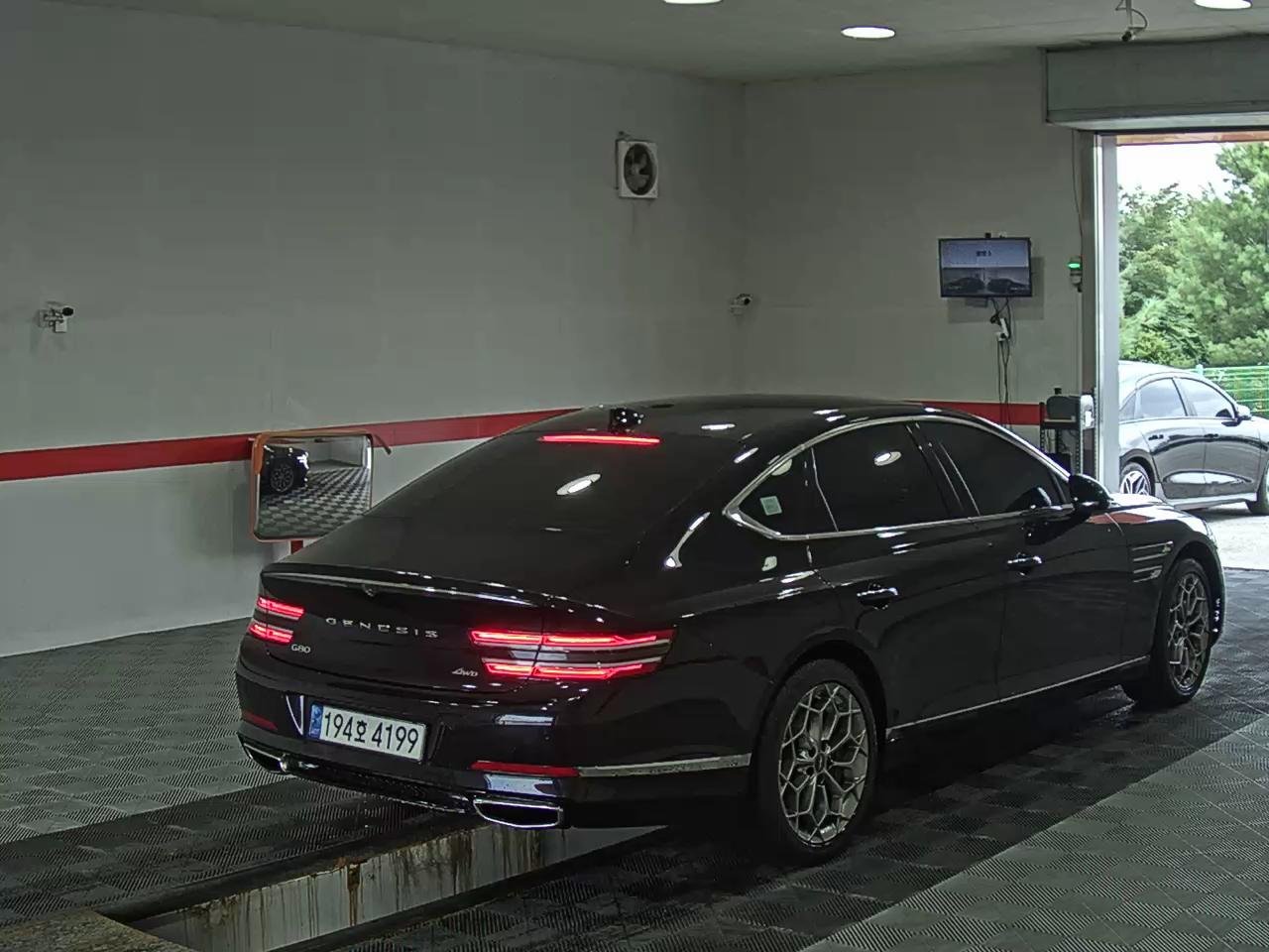 جينيسس G80 3.5T موديل 2023 بسعر 94000 شامل كل شي